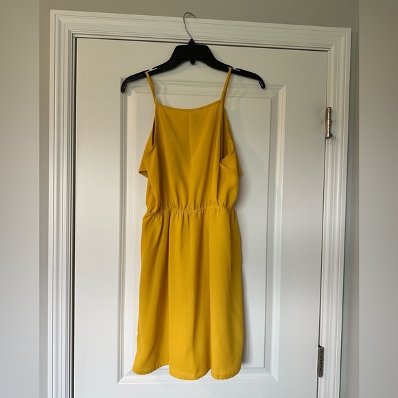 Yellow Ruffle Zipper Front Dress - Picture 2 of 3